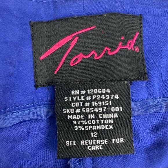 Torrid Career/Casual Blue Chino Capri Pants Size 12 - Picture 2 of 4